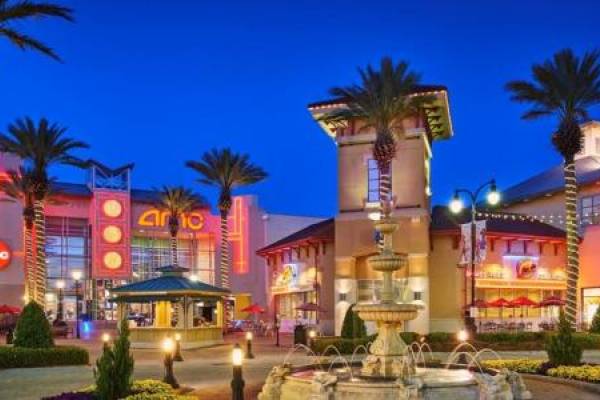 Destin Commons at night