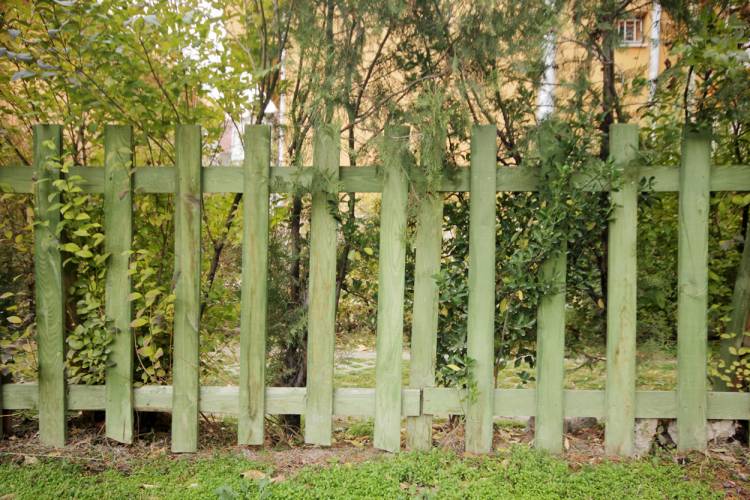 wooden fence how to repair and maintain