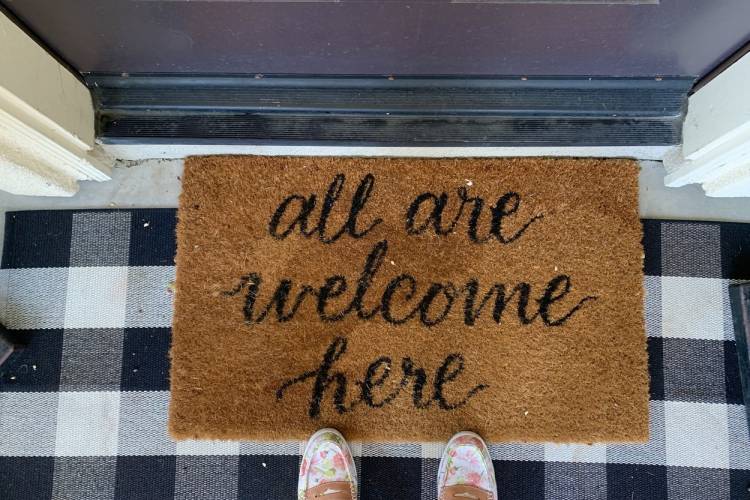 The Best Gift Ideas for Your Vacation Rental Guests The Best Gift Ideas for Your Vacation Rental Guests