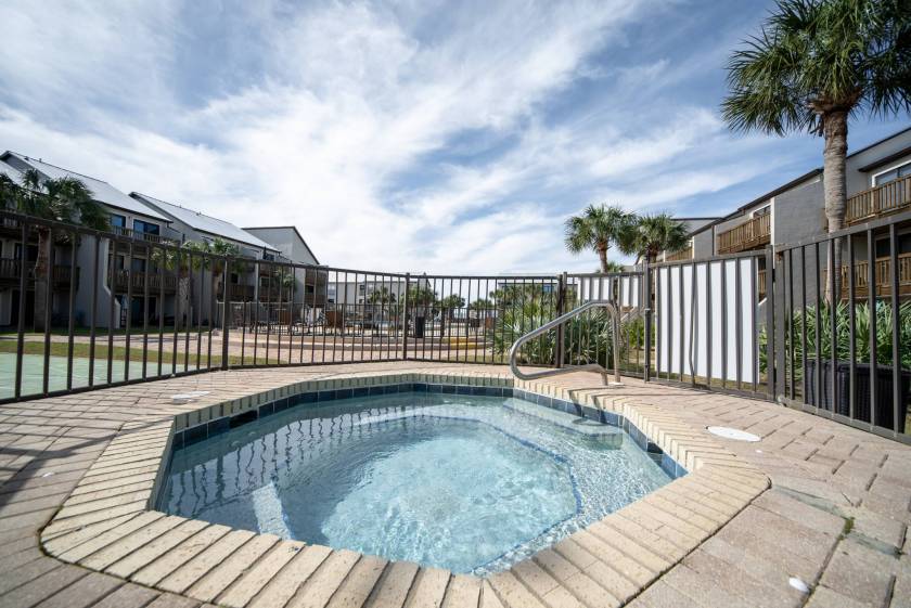 panama city beach condo amenities hot tub gym tennis