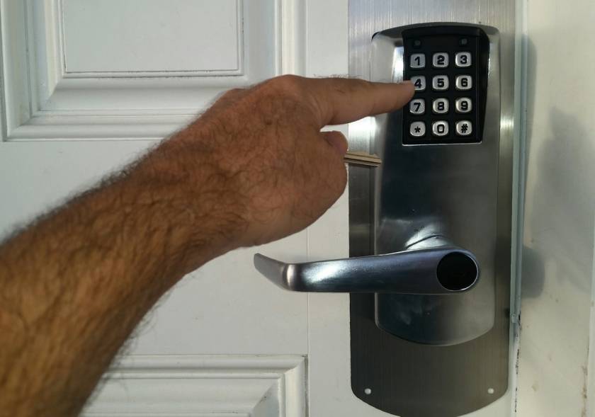 smart lock for vacation rental