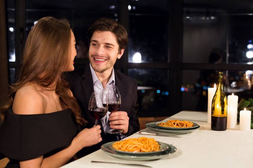 romantic dinner couple Panama City beach